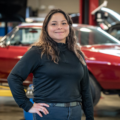 photo of Mariana G. | 2017 Collision Repair Grad