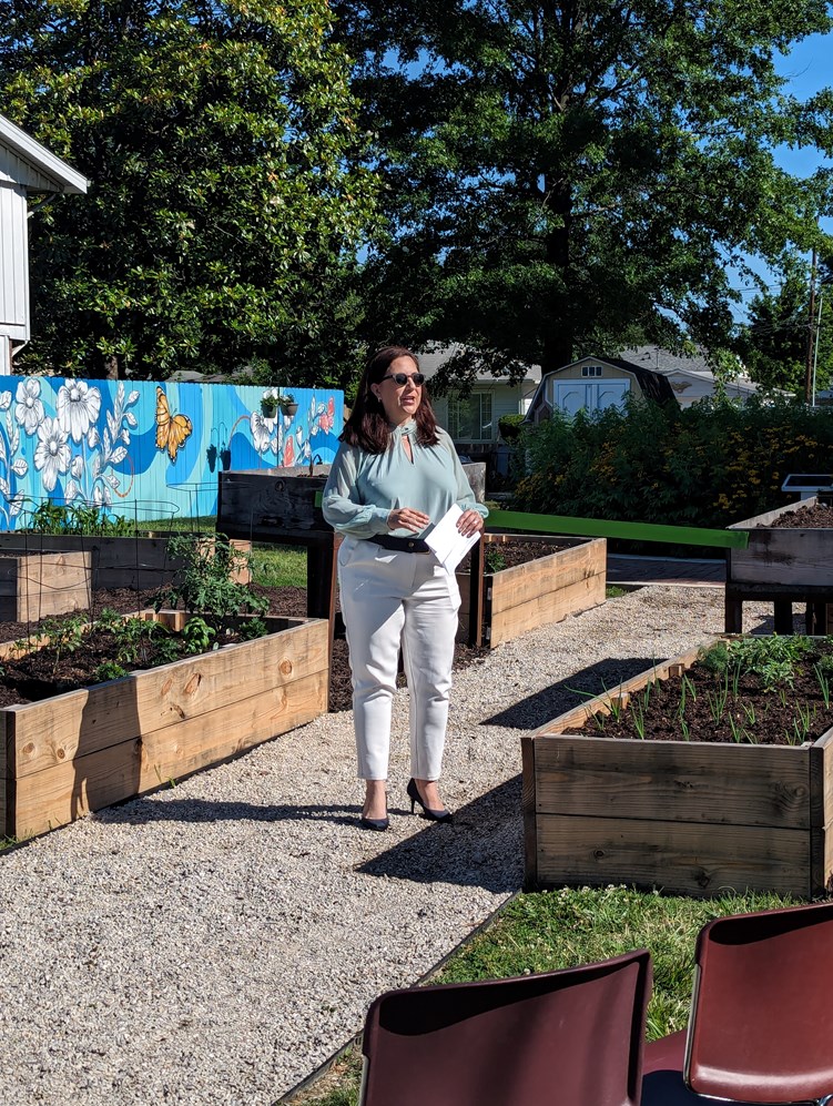 Chancellor Daniela Vidal welcomes everyone and gives a brief history of Gloria's Garden and its start in 2016.