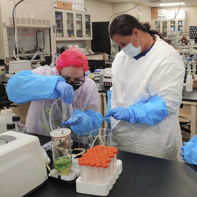 photo of Rachelle P. | Biopharmaceutical Manufacturing Certificate (2022) 	& AAS in Biotechnology (2023)