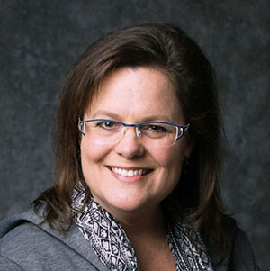 photo of Robyn Schmidt